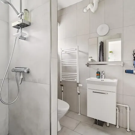 Apt-close To -near Airport-metro-beach
